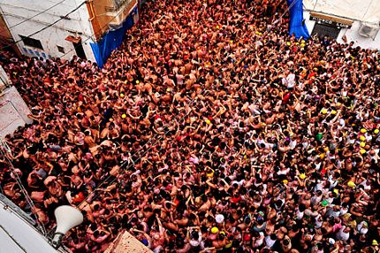 le hoi ca chua 3 - Lễ hội cà chua Tomatina truyền thống đầy sôi động của Tây Ban Nha