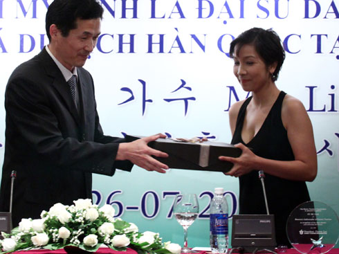 tinhalong107 - Mỹ Linh làm Đại sứ danh dự Hàn Quốc